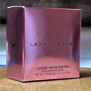 Anastasia Beverly Hills loose highlighter. New.